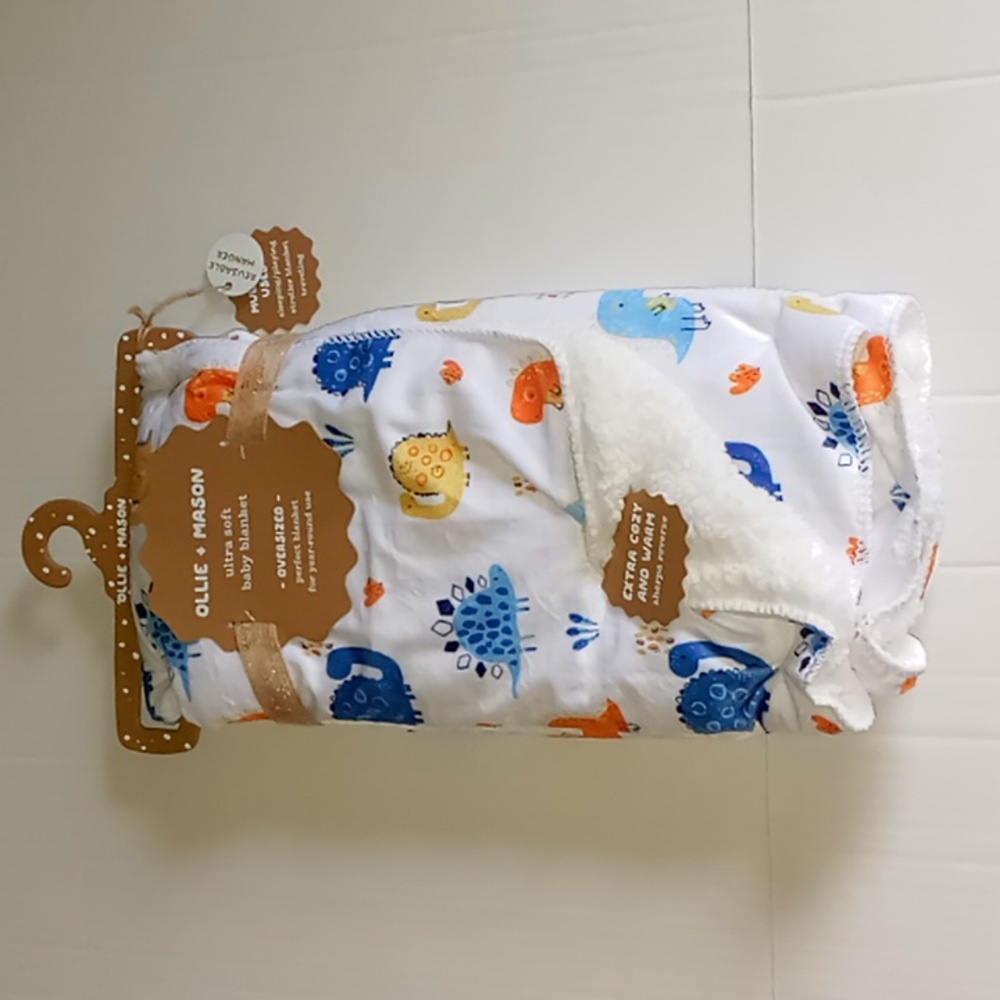 Ollie & Mason Ultra Soft Oversized Baby Blanket